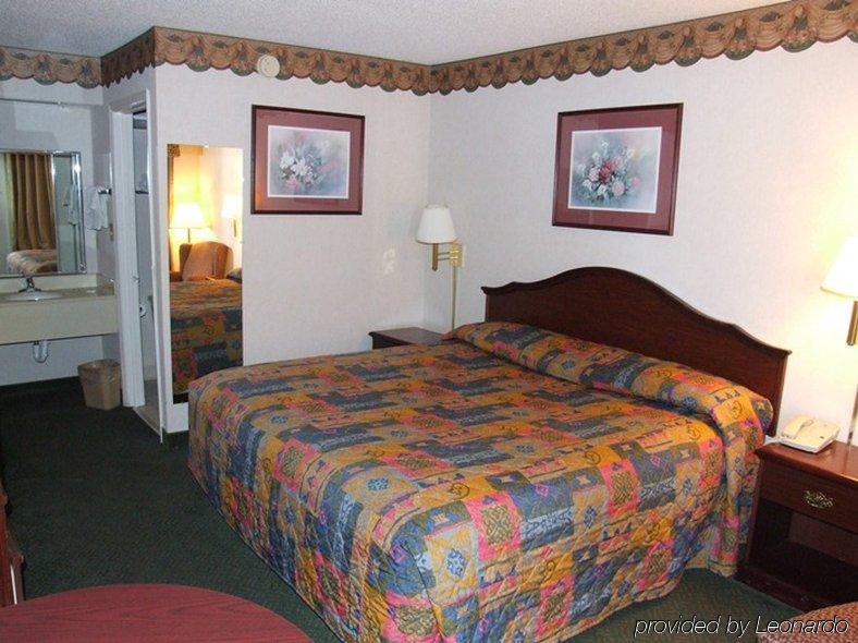 Baymont By Wyndham Santee Motel Стая снимка
